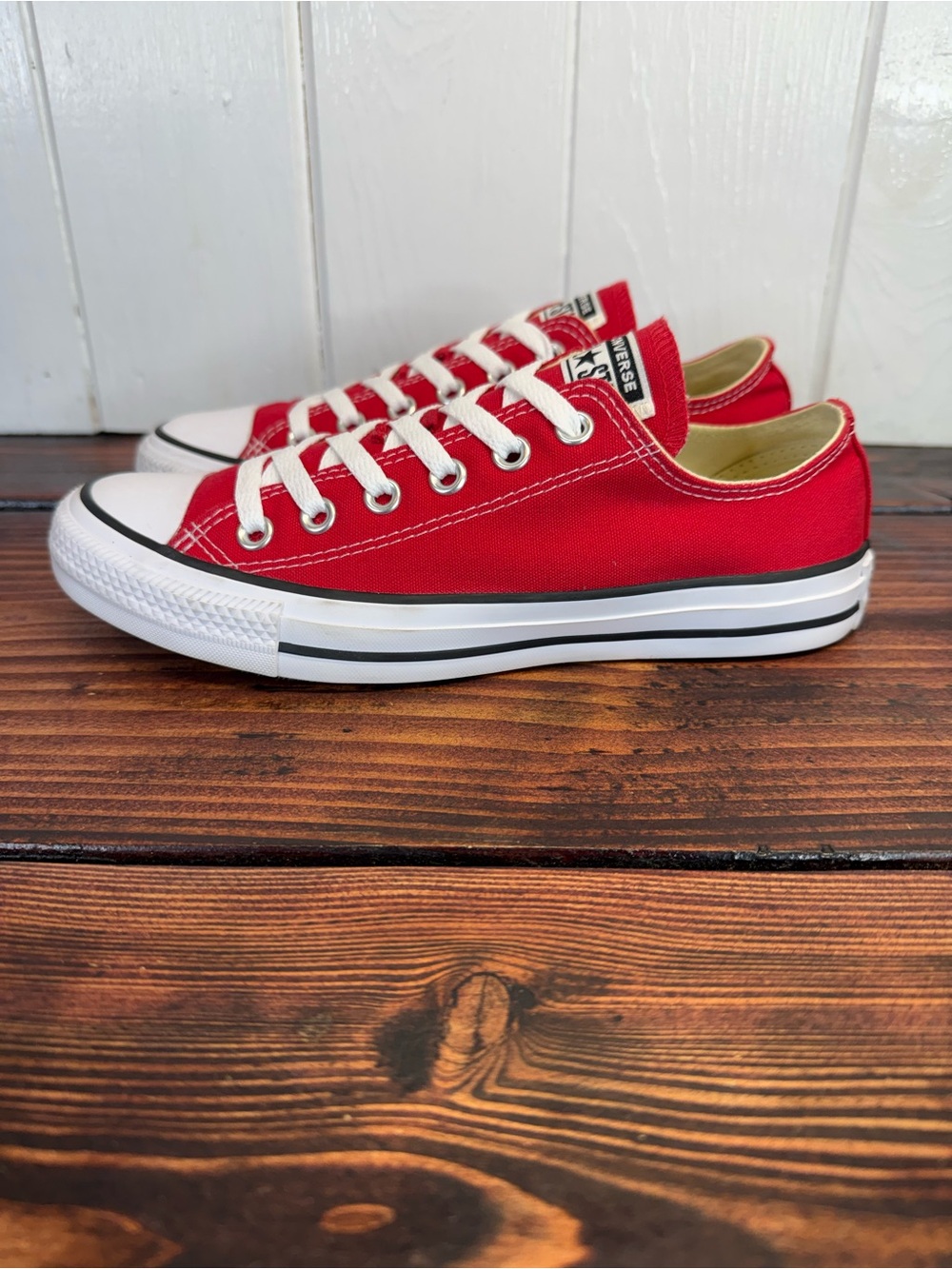 Converse Chuck Taylor All Star Low Top Red Canvas Sneakers Women’s 8